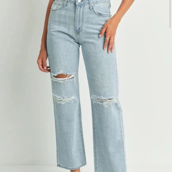 Vintage straight jeans never worn! Tags still on. 100% cotton. - Picture 2 of 7